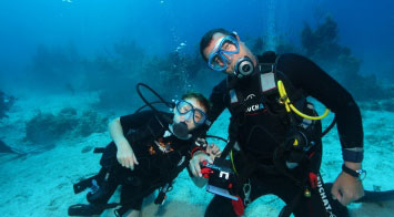 Scuba diving certification course bahamas