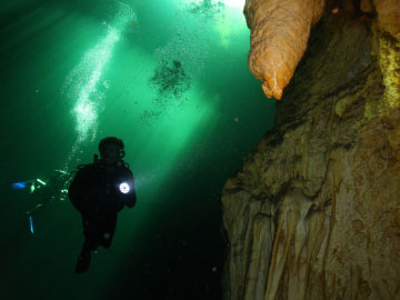 inland cave blue hole scuba diving andros bahamas